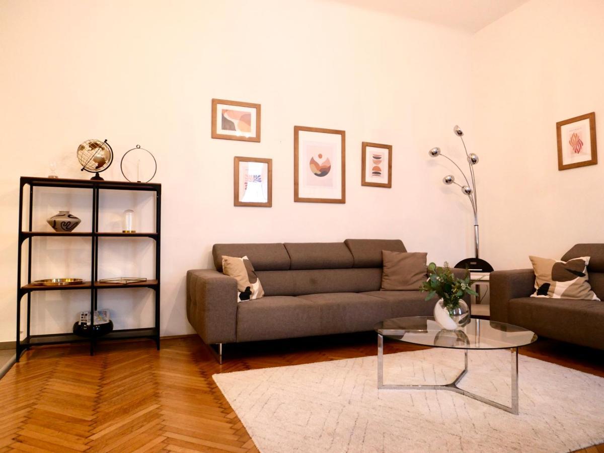 Contemporary City Apartment Vaci Utca Budapest Extérieur photo