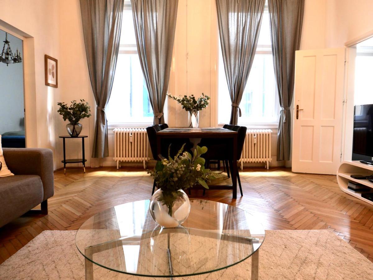 Contemporary City Apartment Vaci Utca Budapest Extérieur photo